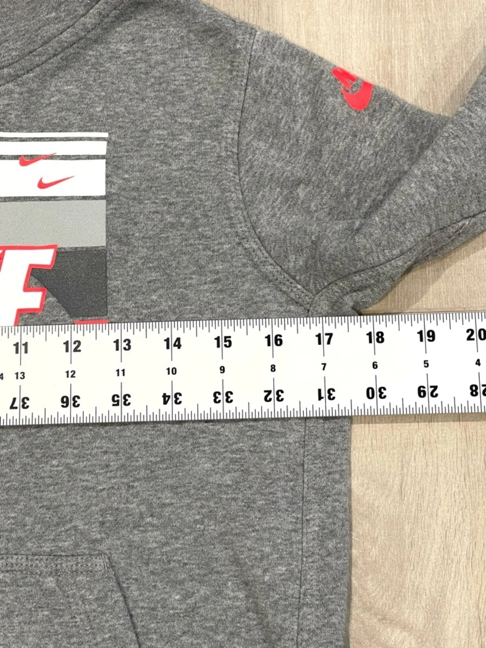Nike Boys Gray Hoodie Pullover Logo Sweatshirt Size M